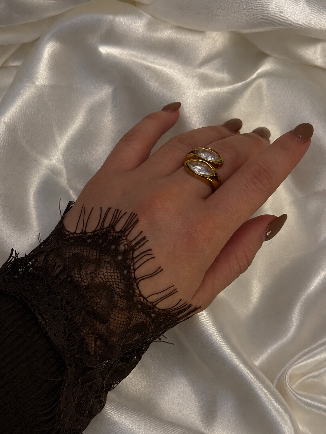 Aveline Ring