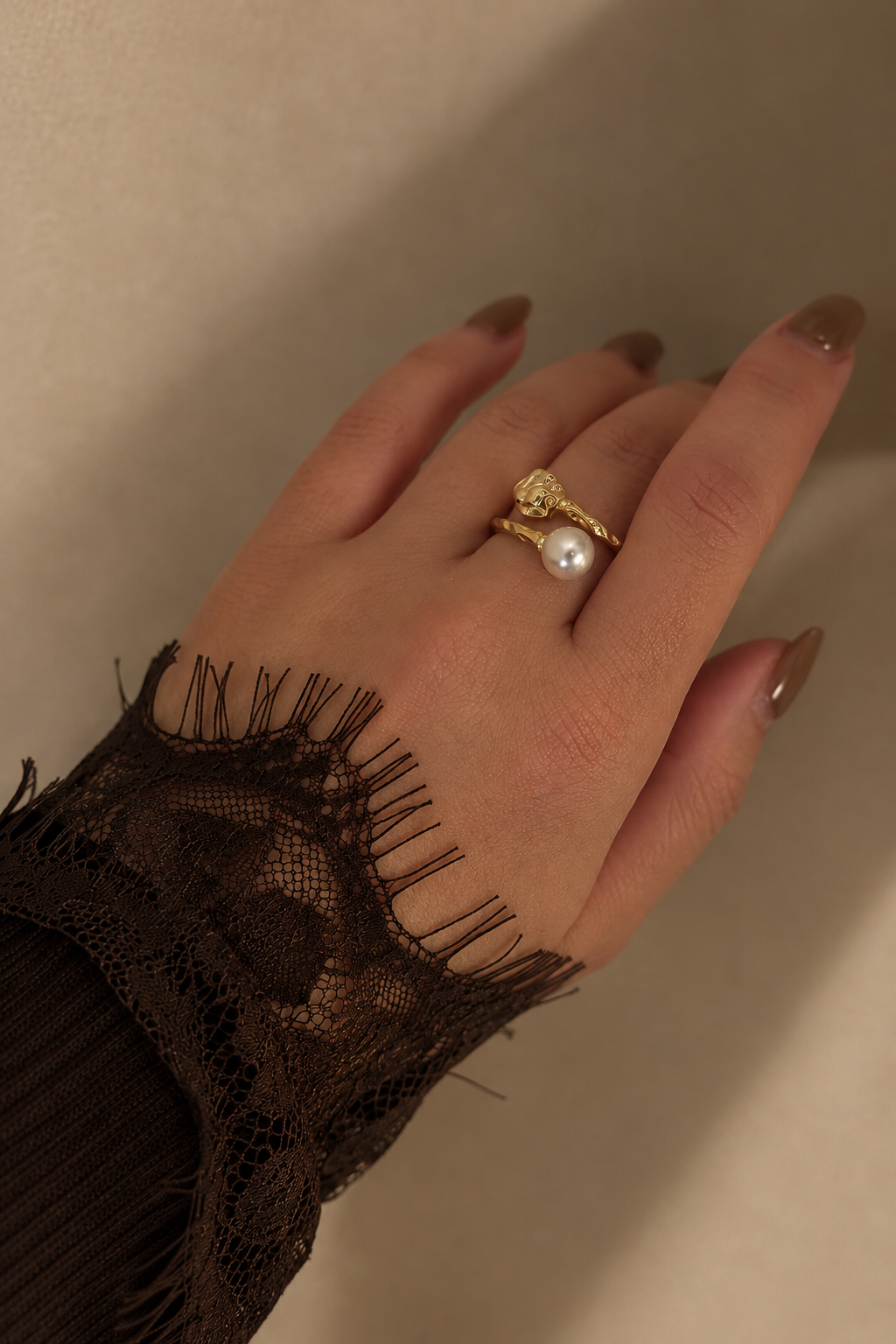Vera Pearl Ring