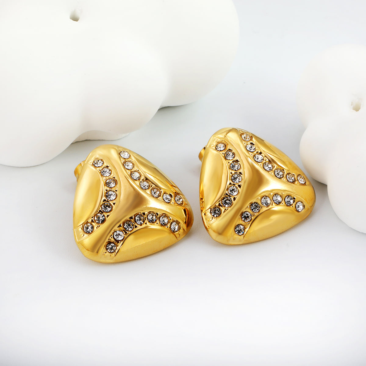 Elara Studs